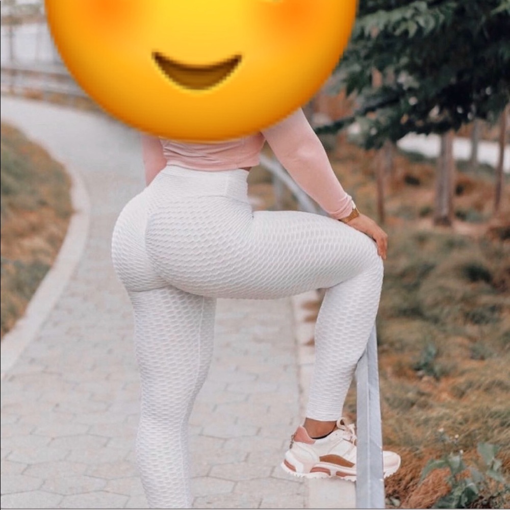Honeycomb Pattern Scrunch Leggings